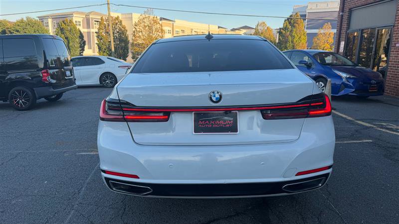 Used 2021 BMW 740i xDrive AWD/4WD image 8