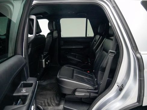 Used 2020 Ford Expedition XLT w/ Equipment Group 201A AWD/4WD image 24