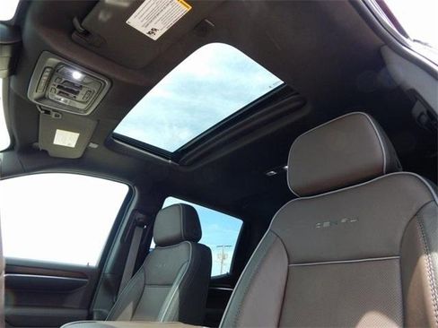 New 2025 GMC Sierra 1500 Denali w/ Technology Package image 18