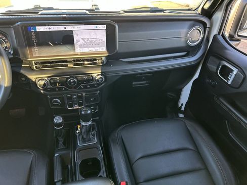 Used 2024 Jeep Wrangler Sahara w/ Technology Group image 13