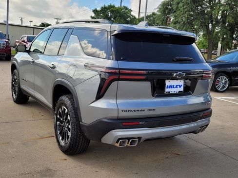 New 2026 Chevrolet Traverse Z71 w/ Enhanced Driving Package AWD/4WD image 3