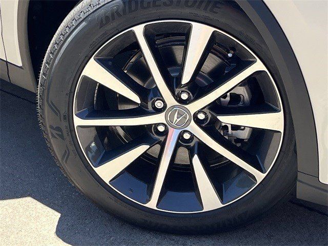 Used 2026 Acura MDX w/ Technology Package FWD image 10
