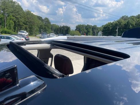 Used 2018 Cadillac Escalade Luxury RWD image 20