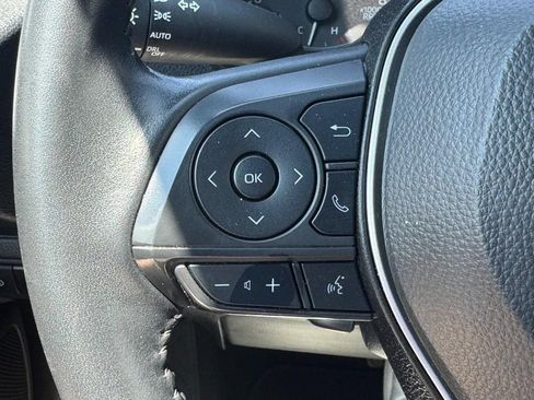 Used 2025 Toyota Corolla SE FWD image 25