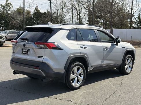 Used 2020 Toyota RAV4 Limited AWD/4WD image 12