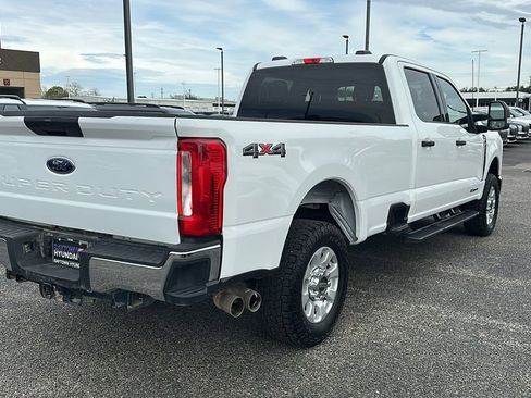 Used 2024 Ford F250 XLT image 13