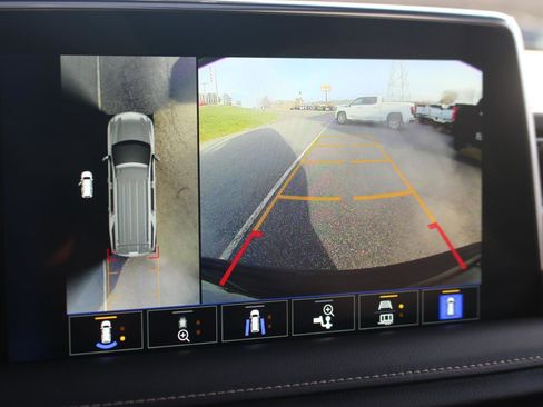 Used 2023 Chevrolet Tahoe Premier image 24