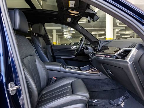 Used 2023 BMW X7 xDrive40i w/ M Sport Package AWD/4WD image 30