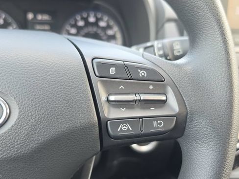 Used 2022 Hyundai Kona SEL FWD image 19