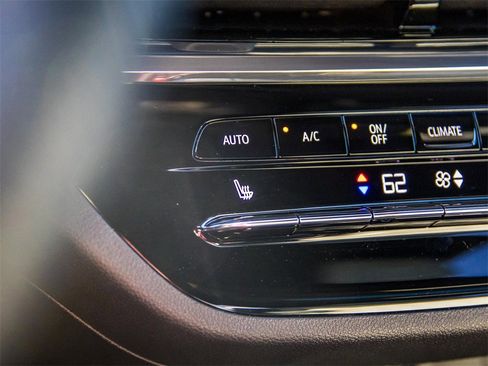 Certified 2025 Buick Envista Avenir image 33