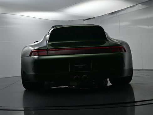 Used 1995 Porsche 911 Carrera RWD image 54