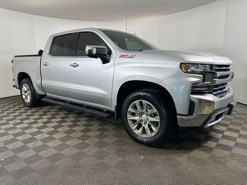 Used 2020 Chevrolet Silverado 1500 LTZ AWD/4WD image 2