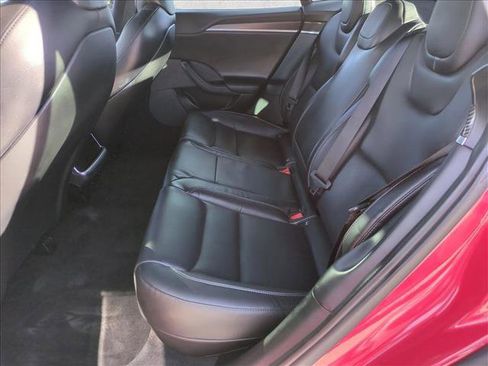 Used 2021 Tesla Model S Plaid image 21