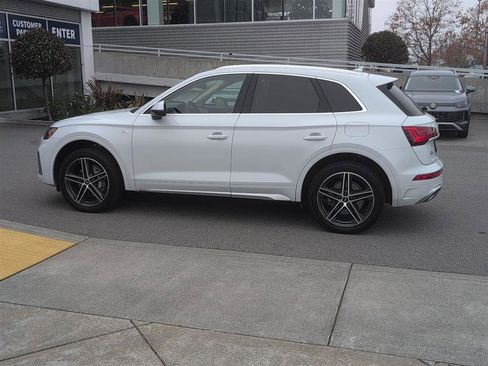Used 2021 Audi Q5 e Premium Plus w/ Premium Plus Package image 12