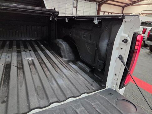 Used 2024 GMC Sierra 2500 AT4 w/ AT4 Premium Plus Package AWD/4WD image 36