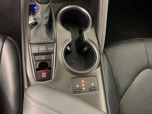 Used 2024 Toyota Camry XSE image 25