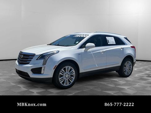 Used 2017 Cadillac XT5 Premium Luxury FWD image 1