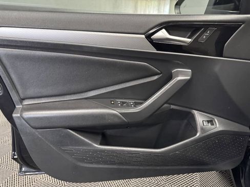 Used 2019 Volkswagen Jetta R-Line w/ R-Line Cold Weather Package image 39