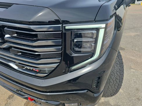 Used 2025 GMC Sierra 1500 AT4 w/ AT4 Premium Package image 34