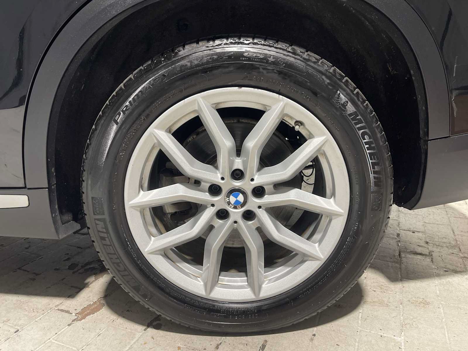 Used 2019 BMW X5 xDrive40i w/ Premium Package 2 AWD/4WD image 8