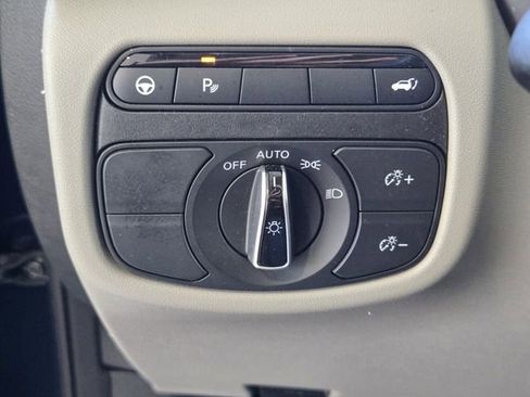 Used 2023 INFINITI QX50 Luxe image 27