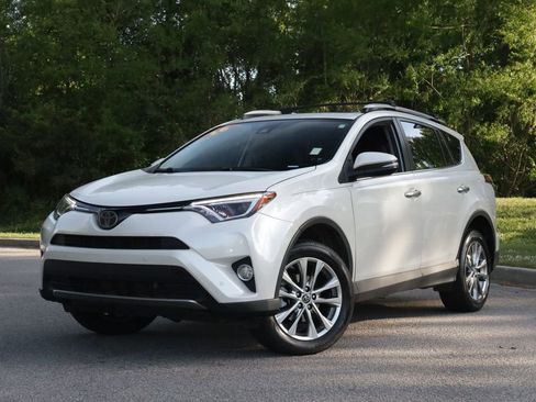 Used 2016 Toyota RAV4 Limited FWD image 1