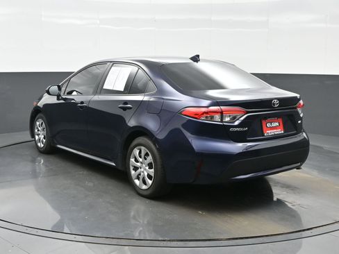Used 2022 Toyota Corolla LE FWD image 4