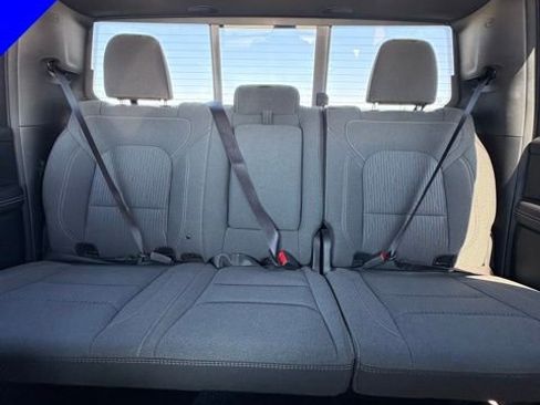 Used 2023 RAM 1500 4x4 Crew Cab image 27