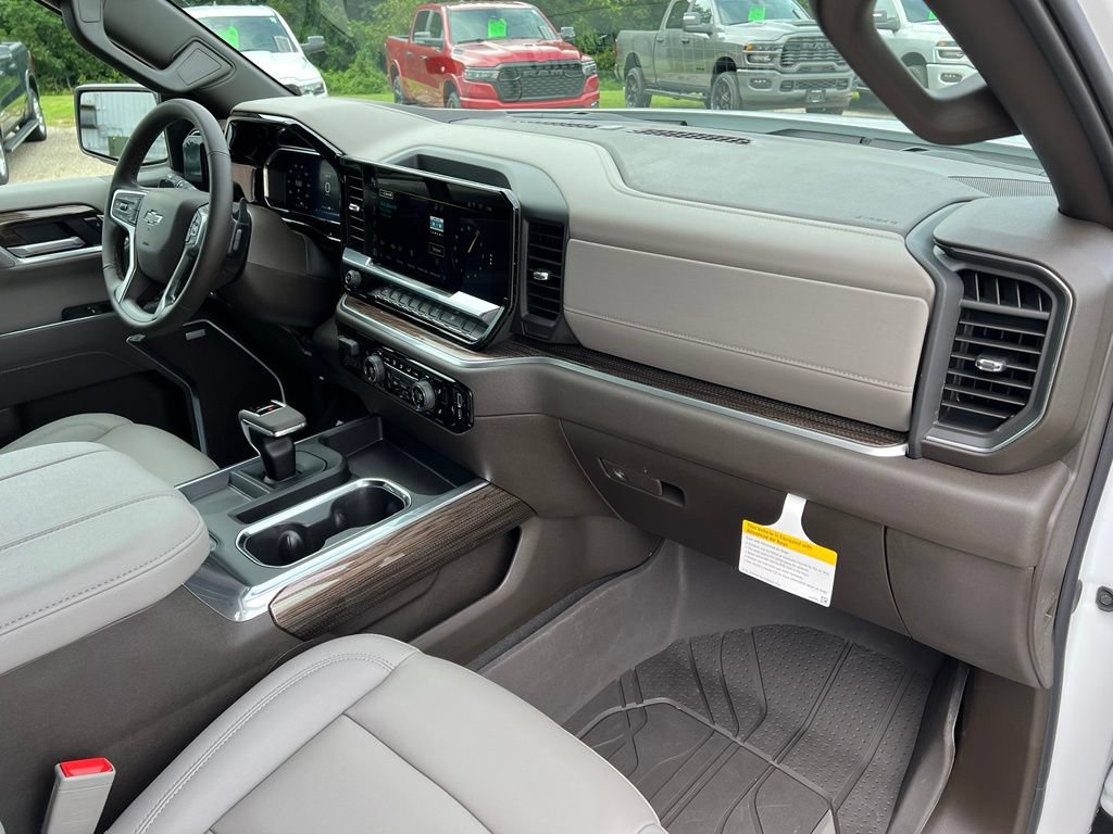 New 2026 Chevrolet Silverado 1500 RST w/ RST All Star Premium Package AWD/4WD image 7