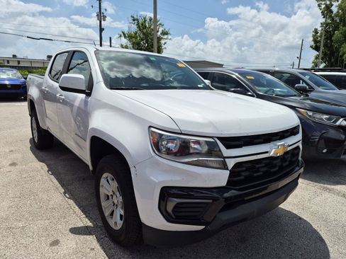 Used 2021 Chevrolet Colorado LT AWD/4WD image 3