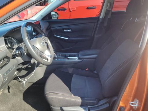 Used 2023 Nissan Sentra SR w/ Electronics Package FWD image 10