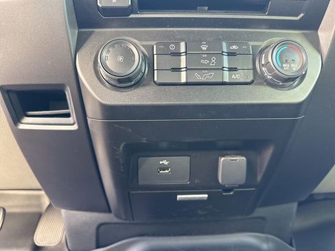 Used 2018 Ford F150 XLT image 22