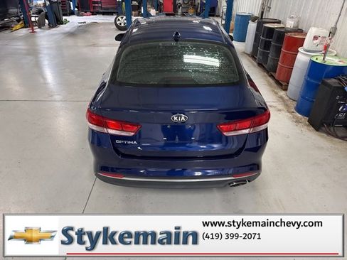Used 2018 Kia Optima LX w/ 17" Alloy Wheels Package image 8