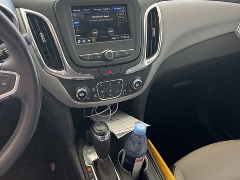 Used 2019 Chevrolet Equinox LT image 19