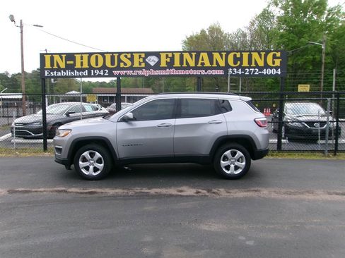 Used 2019 Jeep Compass Latitude w/ Popular Equipment Group image 1