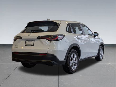 Used 2023 Honda HR-V LX image 6