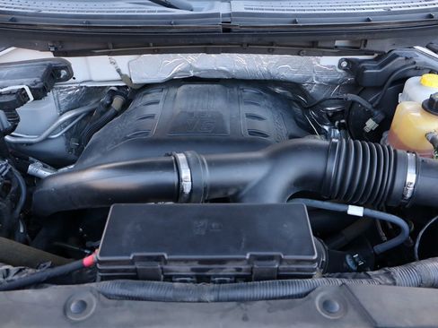 Used 2013 Ford F150 XLT w/ XLT Chrome Pkg image 38