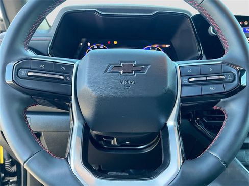 Used 2024 Chevrolet Colorado Z71 w/ Advanced Trailering Package image 11