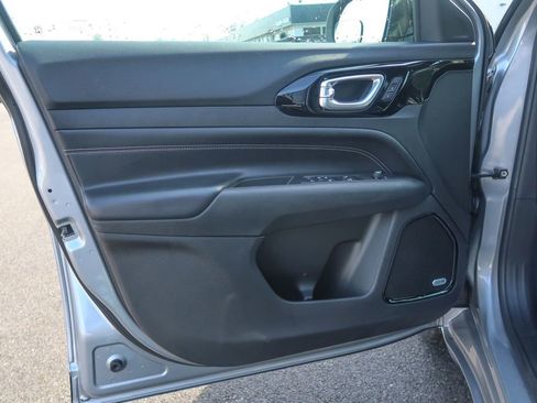 Used 2022 Jeep Compass High Altitude image 23