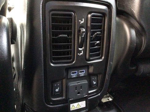 Used 2025 Dodge Durango GT AWD/4WD image 36