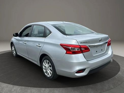 Used 2019 Nissan Sentra SV FWD image 3