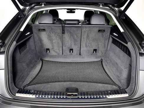 Used 2019 Audi Q8 Premium w/ Convenience Package image 53