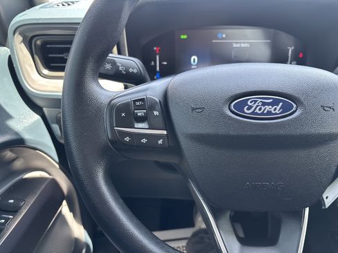 Certified 2025 Ford Maverick XL FWD image 27