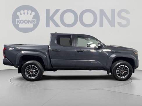 Used 2024 Toyota Tacoma TRD Sport w/ TRD Sport Upgrade Package AWD/4WD image 12