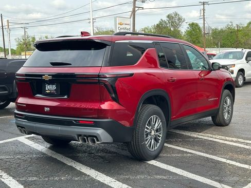 New 2026 Chevrolet Traverse LT image 6