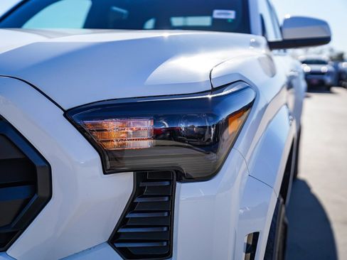 New 2026 Toyota Tacoma SR5 image 5