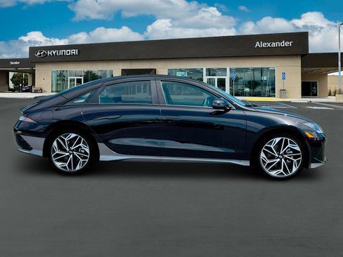 New 2025 Hyundai Ioniq 6 SEL image 9