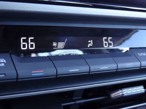 Used 2025 Toyota Camry LE FWD image 25