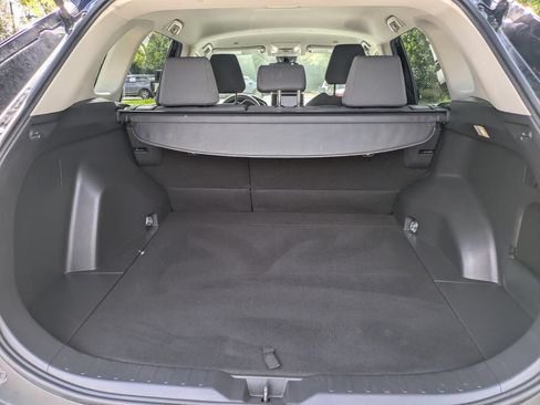 Used 2025 Toyota RAV4 XLE FWD image 13