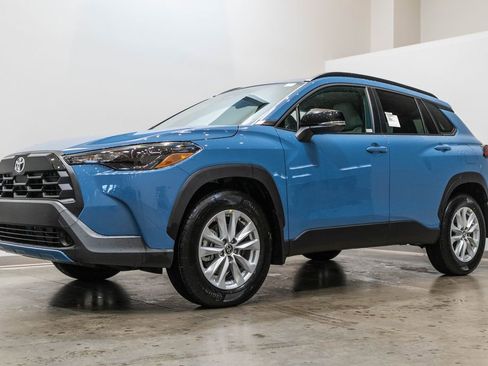 New 2026 Toyota Corolla Cross LE AWD/4WD image 3